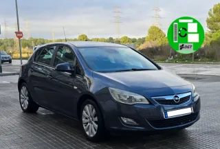 Opel Astra 2011