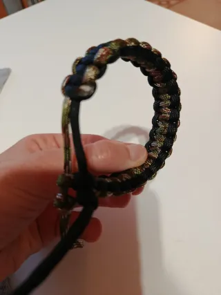 Pulsera Paracord Hecha a Mano, nudo militar