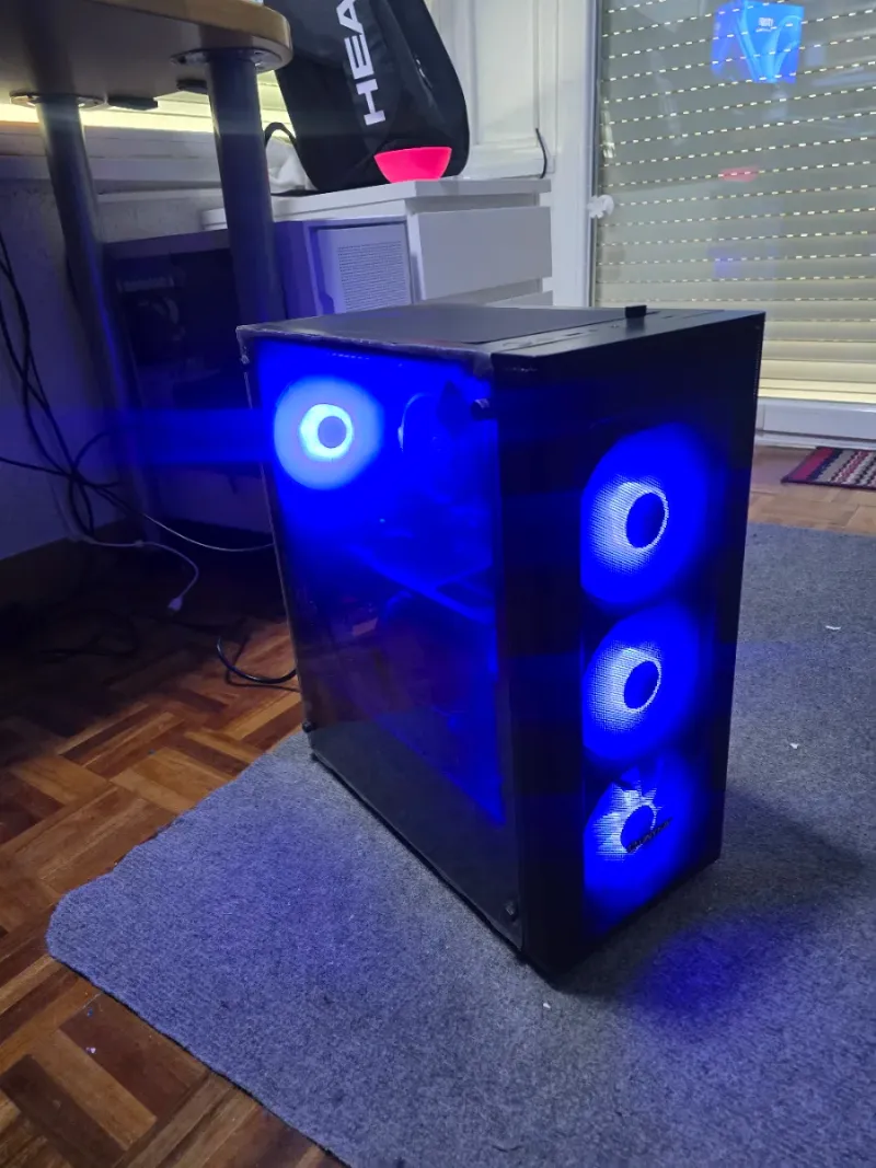 PC Gaming Ryzen 7 5700G y RTX 5060 + Monitor HP