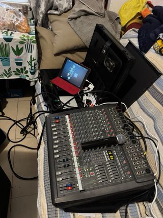 Mesa de mezclas Dynacord PowerMate 1002 vl 212