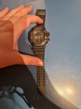 Casio G-Shock Resist Negro/Rojo