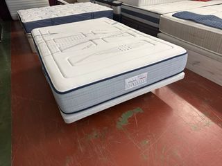 Base tapizada y colchón Flex Singapur 135x190