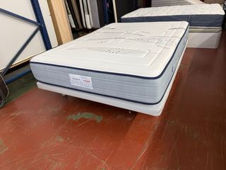 Base tapizada y colchón Flex Singapur 135x190