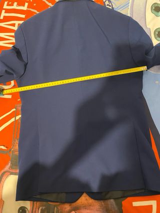 Traje azul marino chico 15-16 años