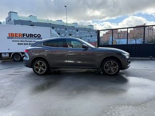 Maserati Levante V6 275 HP D AWD GranLusso