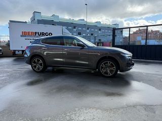 Maserati Levante V6 275 HP D AWD GranLusso