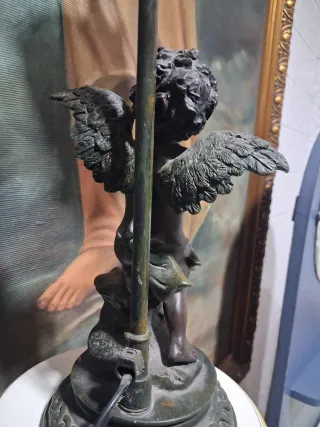 Lámpara Vintage Ángel Resina y Forja