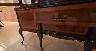 Vitrina expositora antigua madera y cristal