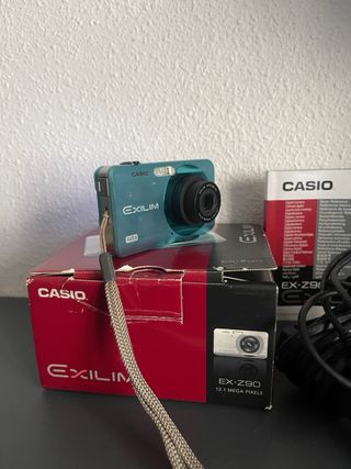 Cámara Casio EXILIM EX-Z90 Azul.