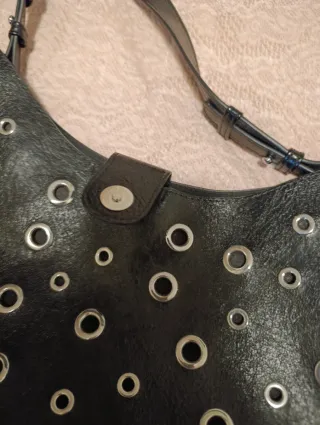 Bolso Tintoretto Negro con Ojetes