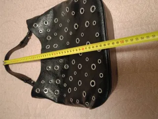 Bolso Tintoretto Negro con Ojetes