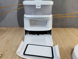 ECOVACS T30 PRO OMNI Robot Aspirador y Fregasuelos