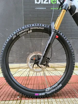 Ghost e-Riot CF T.M montaje Biziebike Rueda Mullet