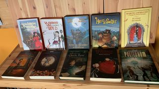 LECTURA JUVENIL. Lote a 5, 4 y 3 €/libro por lote