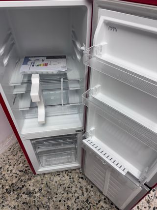 Nevera Hanseatic 143cm con garantía y transporte