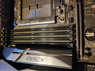 ASRock X399 Fatality Professional Gaming