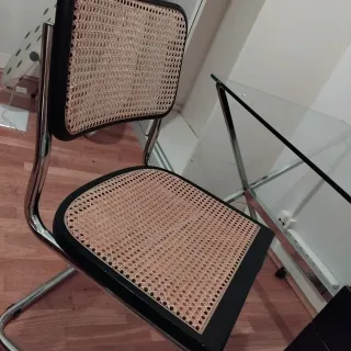 Mesa de cristal diseño moderno