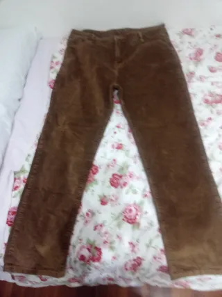 Pantalón de pana marrón Más Mengfu