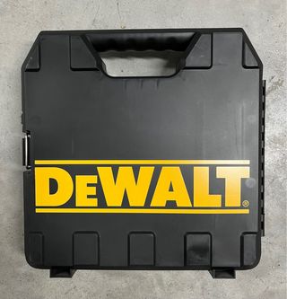 TALADRO PERCUTOR DEWALT DWD024 KS-QS 701W