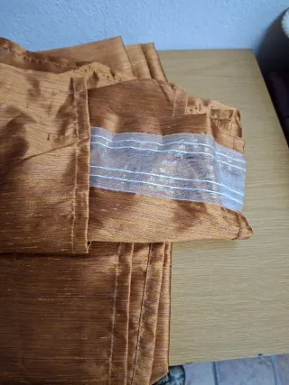 2 Patas de Cortina Tela Marrón y dorado