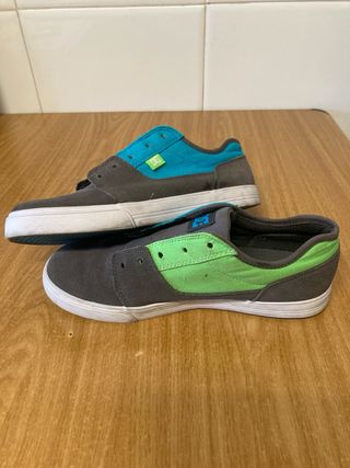 Zapatillas DC Shoes grises y verdes
