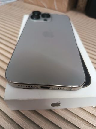 iPhone 16 Pro Max Space Gray