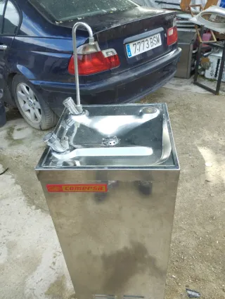 Fuente de agua fría Comersa
