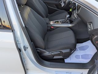 Peugeot 308 1.5BlueHdi 120Cv Automatico Garantía I