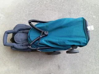 Passeggino leggero blu
