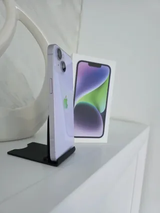 iPhone 14 Lila