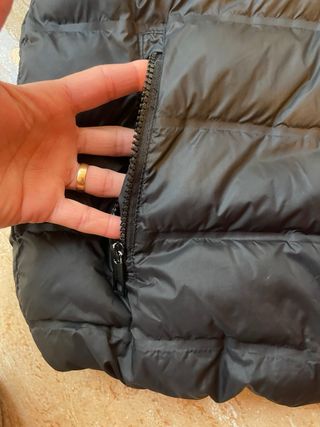 Chaleco acolchado negro Zara 11-12 años