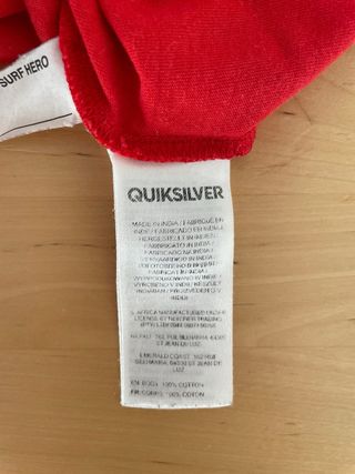 Camiseta Quiksilver Roja Talla 16 años S-M adulto