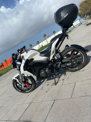 Keeway RKF 125 Blanca