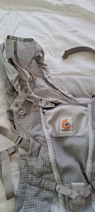 Mochila Portabebés Ergobaby Soft Flex Gris