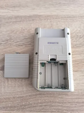 Nintendo Game Boy DMG-01