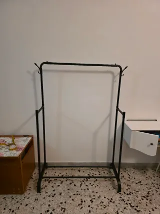 Appendiabiti espositore stand guardaroba armadio