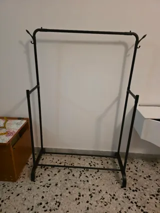 Appendiabiti espositore stand guardaroba armadio