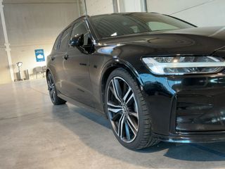 Volvo V60 2.0 D4 R-Design Auto