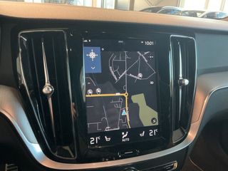 Volvo V60 2.0 D4 R-Design Auto