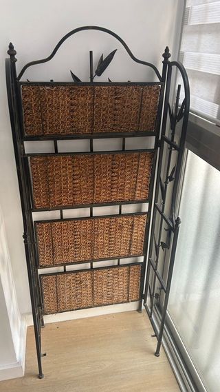 Estantería plegable hierro y mimbre