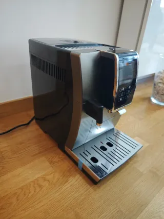 Cafetera DeLonghi Dinamica Plus