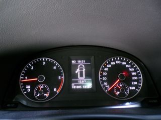 Volkswagen Touran CROSS 2.0TDI 140CV 7 PLAZAS 2013