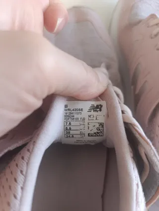 Zapatillas New Balance 420 Rosa y Plata