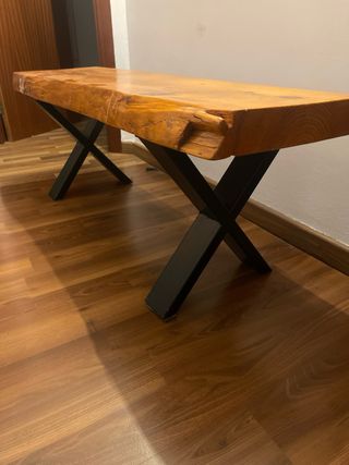 Banco de madera y metal