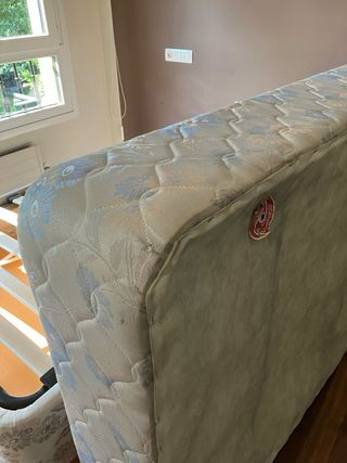 Lote 2 colchones y canapés Pikolin 105