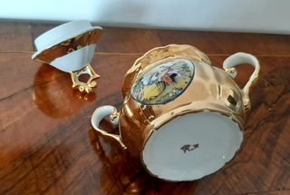 Zuccheriera in porcellana dorata