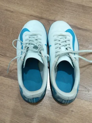 Zapatillas Nike Fútbol Sala Blancas y Azules