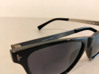 Gafas de sol Hawkers negras y plateadas