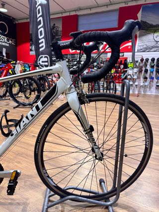 Bicicleta Carretera Giant Defy 9