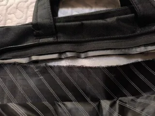Maletín para portátil negro con bolso